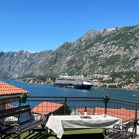 Appartement Asija à Kotor Extérieur photo